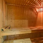 Groot Met Sauna En Bubbelbad Holiday home *