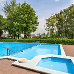 Groot Met Sauna En Bubbelbad Diessen