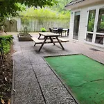 Groot Met Sauna En Bubbelbad