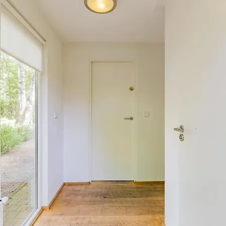 8 Pers Met Natuur- Sauna En Bubbelbad Semesterbostad Diessen