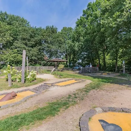 8 Pers Met Natuur- Sauna En Bubbelbad Nyaraló *