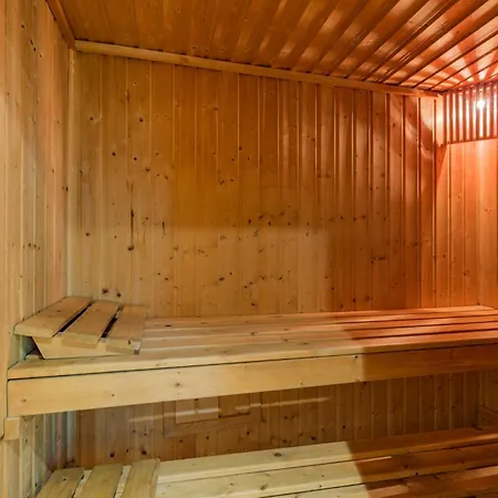 8 Pers Met Natuur- Sauna En Bubbelbad Semesterbostad *