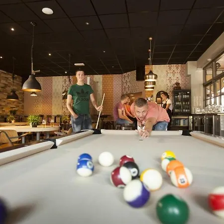 Semesterbostad 8 Pers Met Natuur- Sauna En Bubbelbad *