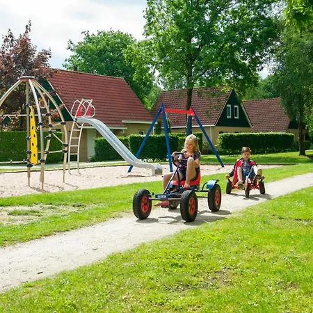 Semesterbostad 8 Pers Met Natuur- Sauna En Bubbelbad