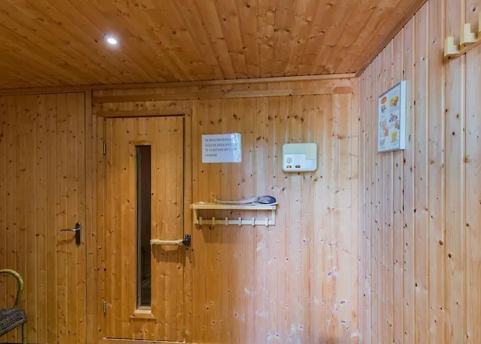 Groot Met Sauna En Bubbelbad Casa vacanze *