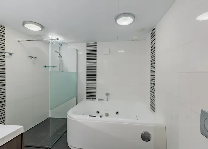 Сasa de vacaciones Groot Met Sauna En Bubbelbad *