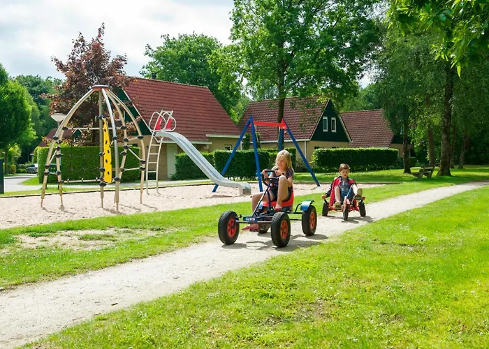 Nyaraló Groot Met Sauna En Bubbelbad