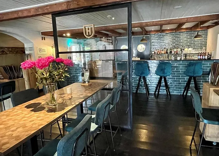 Groot Met Sauna En Bubbelbad *