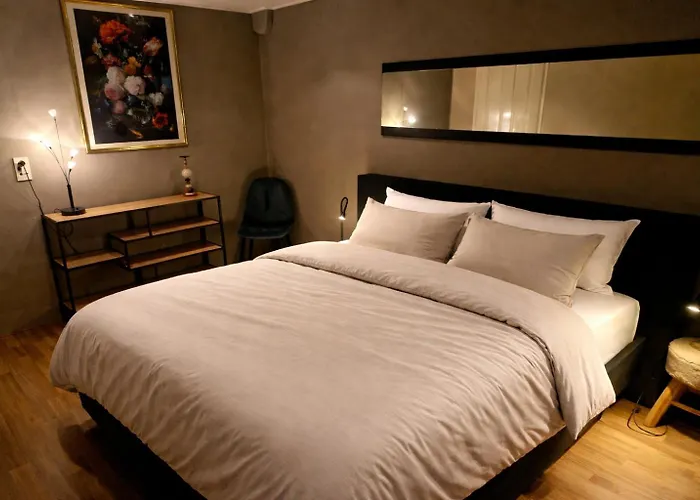 Groot Met Sauna En Bubbelbad