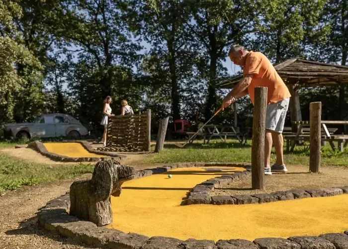 Groot Met Sauna En Bubbelbad *